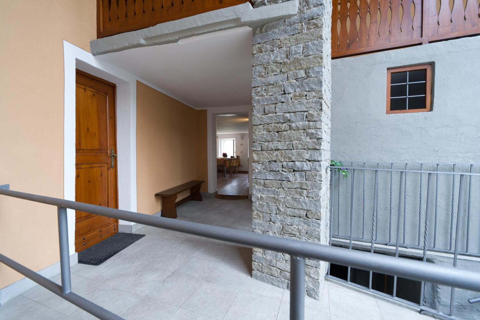 L'Intimita Apartment Aosta Exterior photo